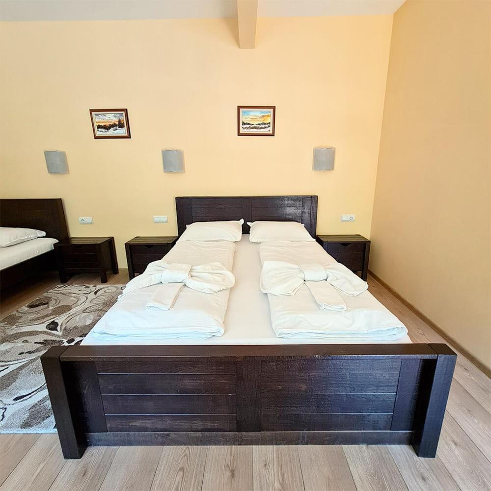 Family Hotel Chiflik Hills 客房 照片
